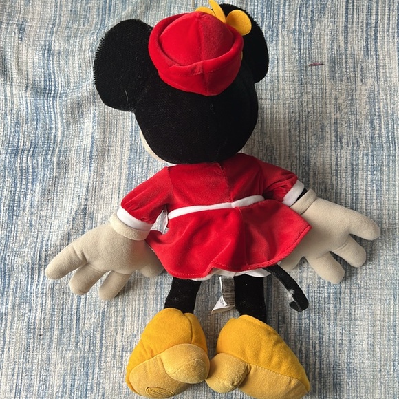 Minnie Mouse Plush - Picture 5 of 5